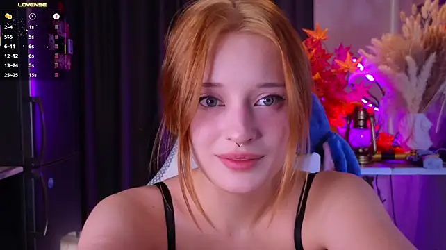 Hisoka_akerley - Massage my boobs close to cam 🎃😎💪
