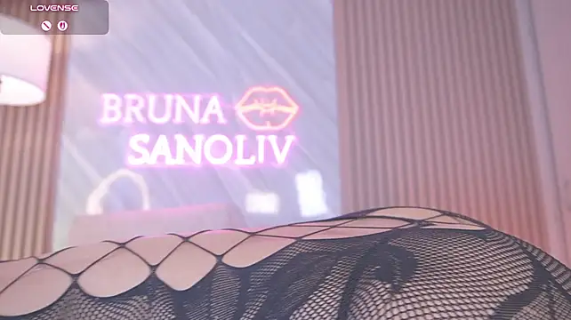 Brunasanoliv - suck fingers, control x2