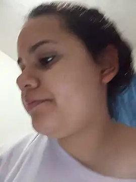 NahomyEvans - spank tits