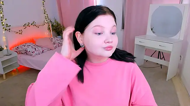 RosieHarpers - Air kis into camera