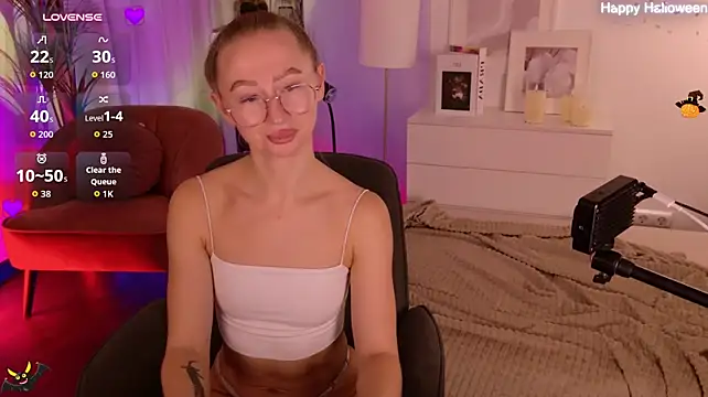 VictoriaLights - spanking ass