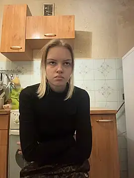 AshleyMur - naked show