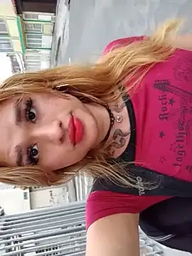 Lilit_doll_ - Show ass in street