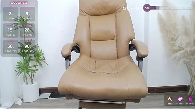 Qi_Chan - play dildo