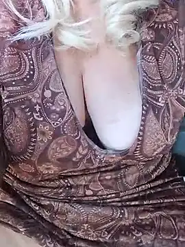Iolanda69 - Orgasmo in Macchina