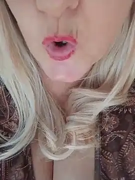 Iolanda69 - Orgasmo in Macchina