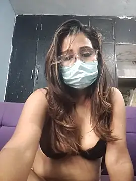 Hot_laxmi2