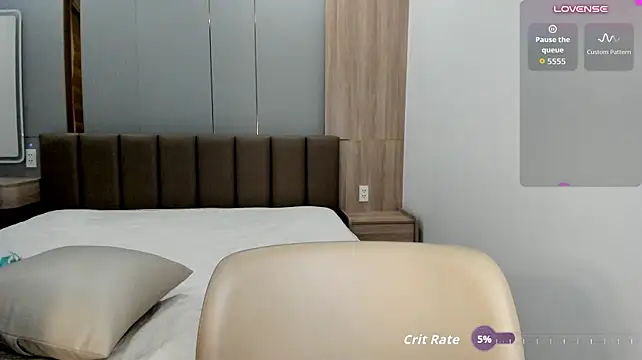 Long_is1and - 😉Boobsplay😉