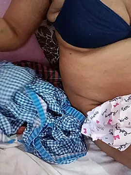 Poojasexy71