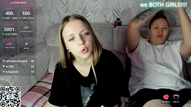 Alice_Halle - asian fuck blondie with fingers