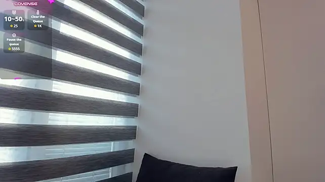 AntonettaTarring - spank my cute ass for 2 minutes