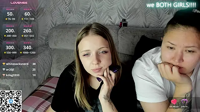 Alice_Halle - asian fuck blondie with fingers
