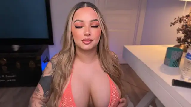 Itskathrinerose - Oil my tits and ass 💦