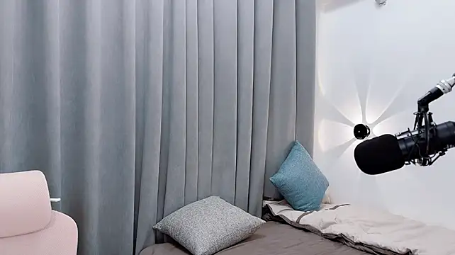 Momo-Wow - 做不了主播的佼佼者，那就做个生活的嚼嚼者，吃好喝好，甩掉烦恼🤪