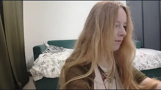 KateVibe_01 - run your fingers over my nipples