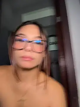 Amira_cute2 - 2 finger in pussy sussy