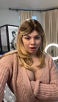 TalyaMeow - close-up of squeezing tits and nipples