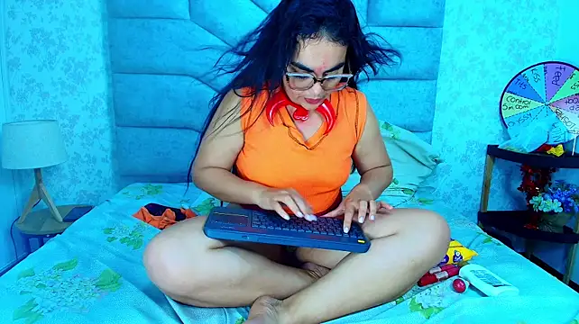 Mega_blenda - Masturbate with a dildo for 5 minute🍆💦
