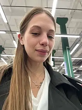 Olivia_Jemison - Shake my tits + spank it