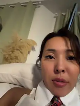 NoirElysia - Let her suck my nip