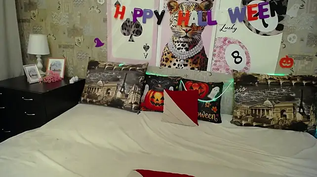 Unusual_G - suck dildo 2min