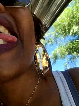 AfricanSquirtingQueen - Let's fill the weekend with squirt