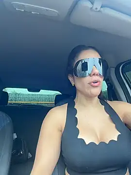 ViolettLuxe - Make Me Feel Wet