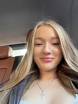 Milaa_sun - top off 2min behind driver 🚕