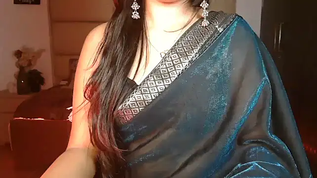 Isha_here - cream on boobs + 2min cntrl