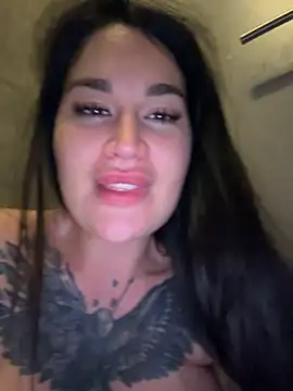 TattooGirlAlia - FUCK dildo IN THE WC