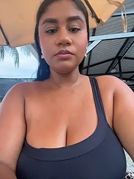 NayTorres - SHOW TITS AND SHAKE IN PUBLIC