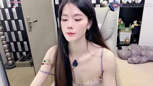 Yueyue-MM - 小粉塞入3分钟