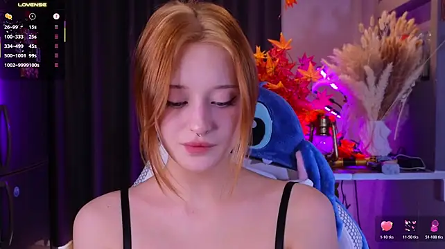 Hisoka_akerley - Massage my boobs close to cam 🎃😎💪