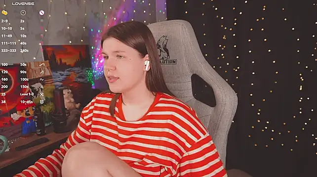 Cuteamberlyyy - DILDO IN PUSSY