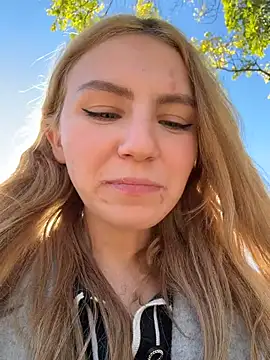 -stray-cat- - grab my tits and press them hard