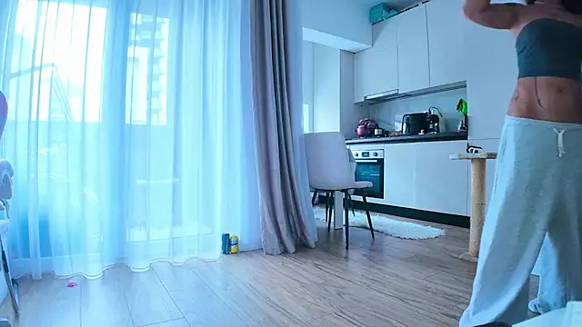 Anya_Belle - squirt time!!