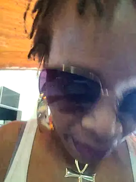 AfricanSquirtingQueen - Let's fill the weekend with squirt