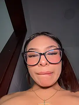 Amira_cute2