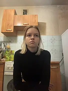 AshleyMur - naked show