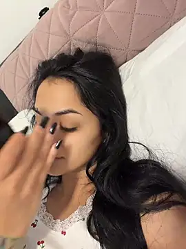 Sinnmara - fingering close up