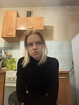 AshleyMur - naked show