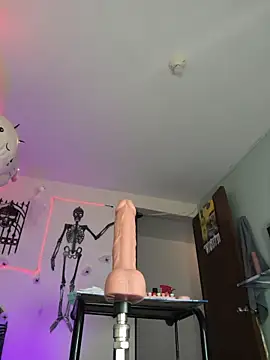 Chloee_Reed - 🍆1-2 FINGER IN THE ASS