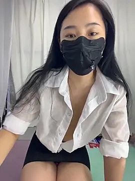 Nini_11 - 乳夹2分钟Breast clamps for 2 minutes