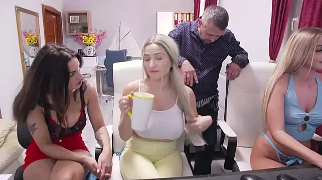 Dajla - naked sophie