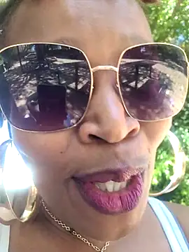 AfricanSquirtingQueen - Let's fill the weekend with squirt