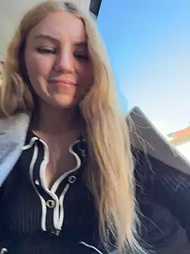 -stray-cat- - super tight cameltoe