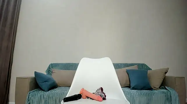 Xo_Niya - Spread ass in doggy