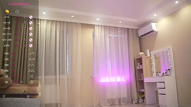 Bananalizzy - Touch ass close up ♡