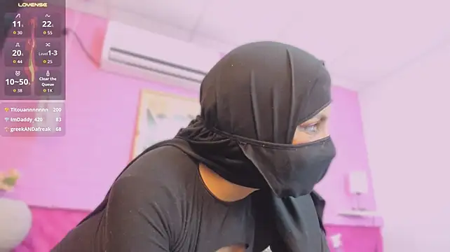 Hanna_anbar - 2 fingers in the vagina