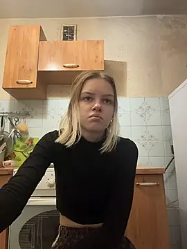 AshleyMur - naked show